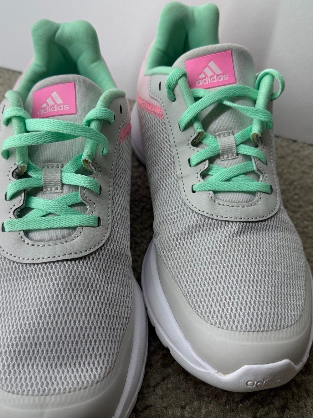 adidas Kids Gray Sneakers with Mint Green Laces and Pink Logo like new size 6.5